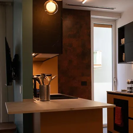 Casa Kora, Conca D'oro Metro